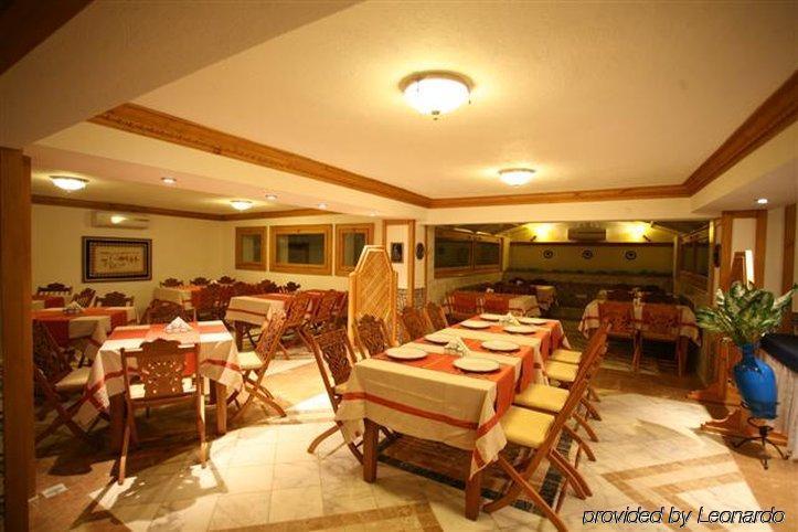 Kerme Ottoman Konak 아키아카 레스토랑 사진